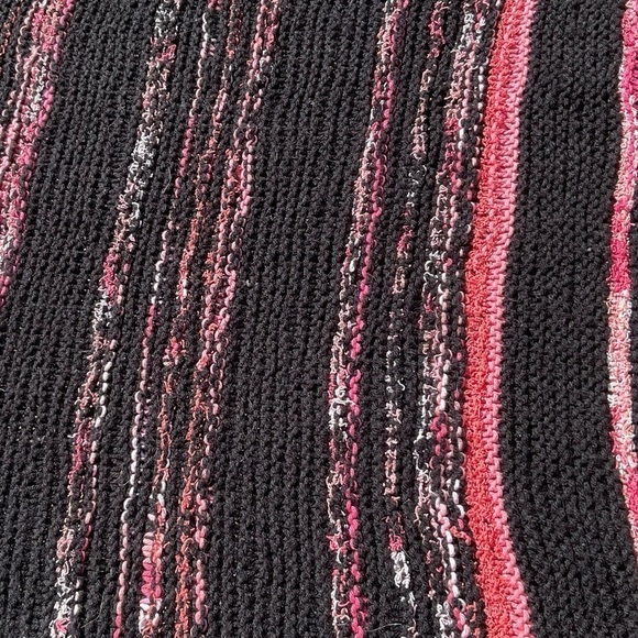 Handmade Black &  Pink Knit Blanket Throw, Striped - Picture 3 of 5